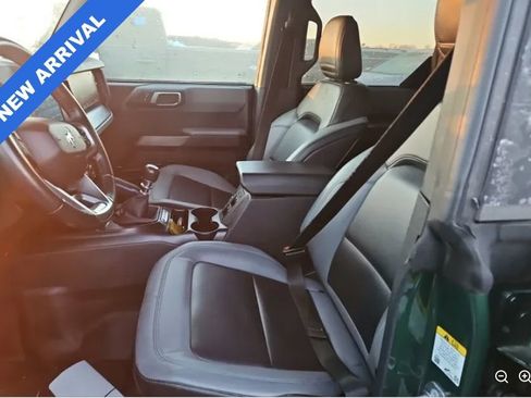 Used 2022 Ford Bronco Black Diamond image 2