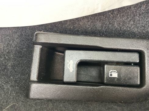 Used 2013 Subaru Impreza 2.0i Limited w/ Popular Pkg 2 image 24