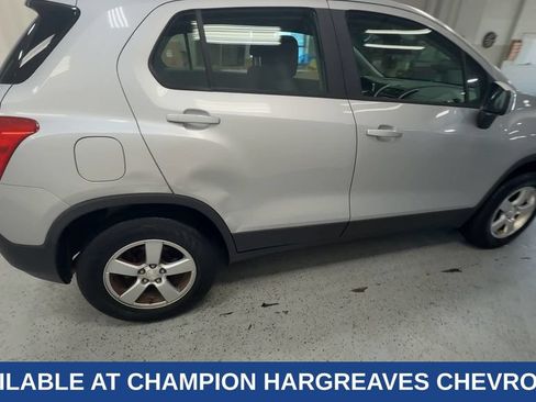 Used 2016 Chevrolet Trax LS AWD/4WD image 11
