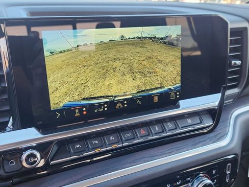 New 2026 GMC Sierra 1500 SLT w/ SLT Premium Package image 17