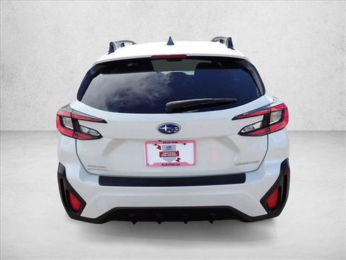 Used 2024 Subaru Crosstrek 2.0i Premium AWD/4WD image 3