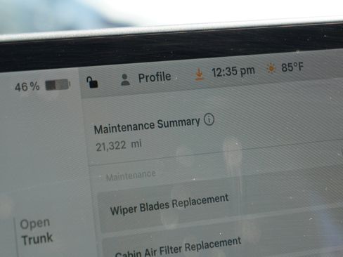 Used 2018 Tesla Model 3 Long Range image 23