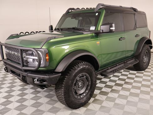 Used 2024 Ford Bronco Badlands AWD/4WD image 11