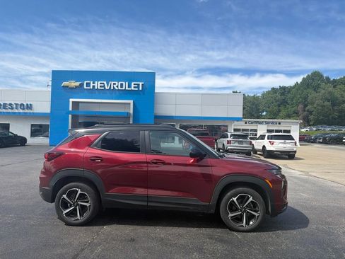 Used 2023 Chevrolet TrailBlazer RS AWD/4WD image 2