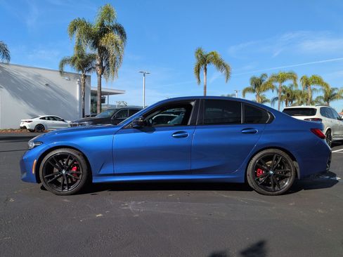Certified 2024 BMW 330i Sedan w/ M Sport Package image 7
