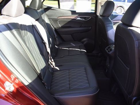 Used 2023 Buick Envision Avenir AWD/4WD image 30