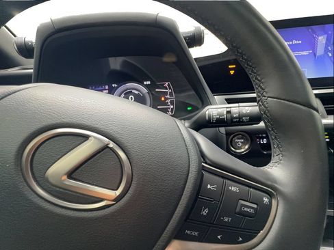 Used 2023 Lexus UX 250h FWD w/ Premium Package image 44