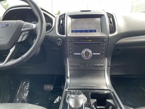 Used 2019 Ford Edge Titanium AWD/4WD image 17