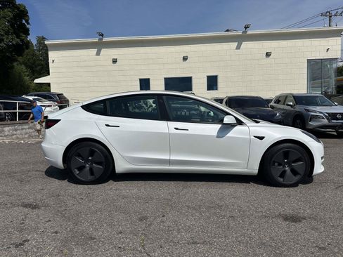Used 2023 Tesla Model 3 Standard Range RWD image 2