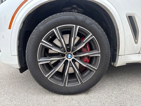 Used 2023 BMW X5 M50i w/ Climate Comfort Package image 11