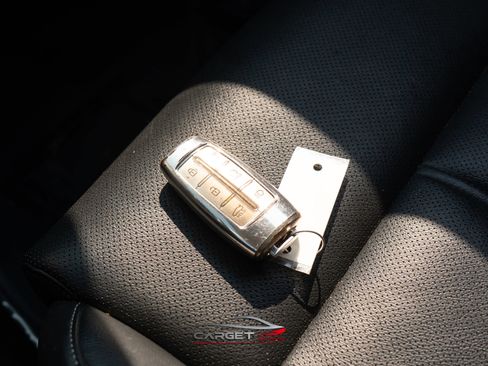 Used 2022 Genesis G70 2.0T image 44