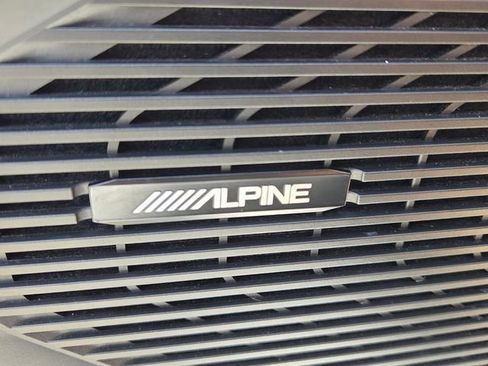 Used 2024 Jeep Wagoneer Series II w/ Flexible Seating Group RWD image 30