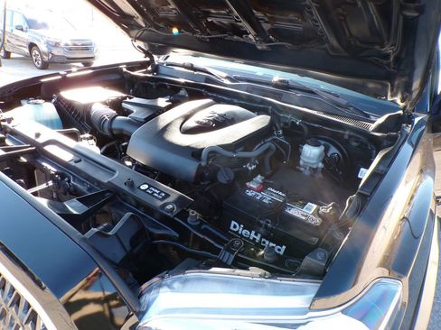 Used 2019 Toyota Tacoma TRD Sport image 30