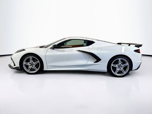 Used 2025 Chevrolet Corvette Stingray Premium Cpe w/ Z51 Performance Package image 2