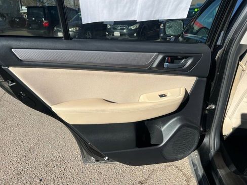 Used 2015 Subaru Outback 2.5i Premium image 12