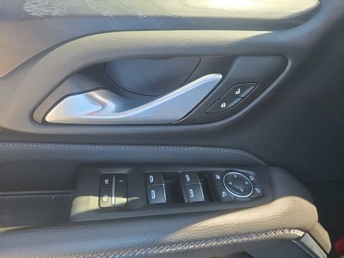 Used 2022 GMC Yukon Denali AWD/4WD image 10