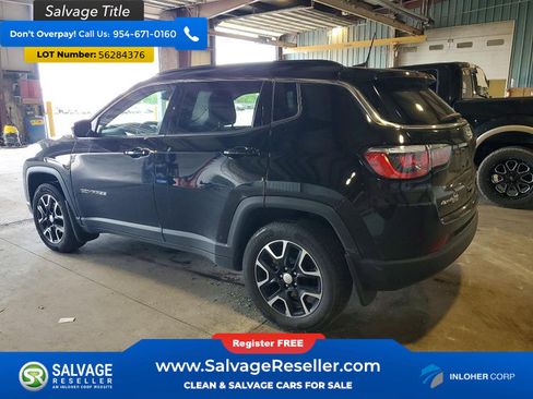 Used 2022 Jeep Compass Latitude w/ Convenience Group AWD/4WD image 3