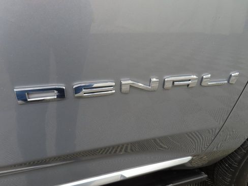 Used 2024 GMC Yukon Denali image 55