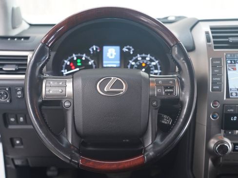 Used 2016 Lexus GX 460 w/ Premium Package AWD/4WD image 13