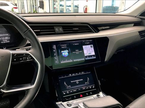 Certified 2024 Audi Q8 e-tron Premium Plus w/ Premium Plus Package image 6