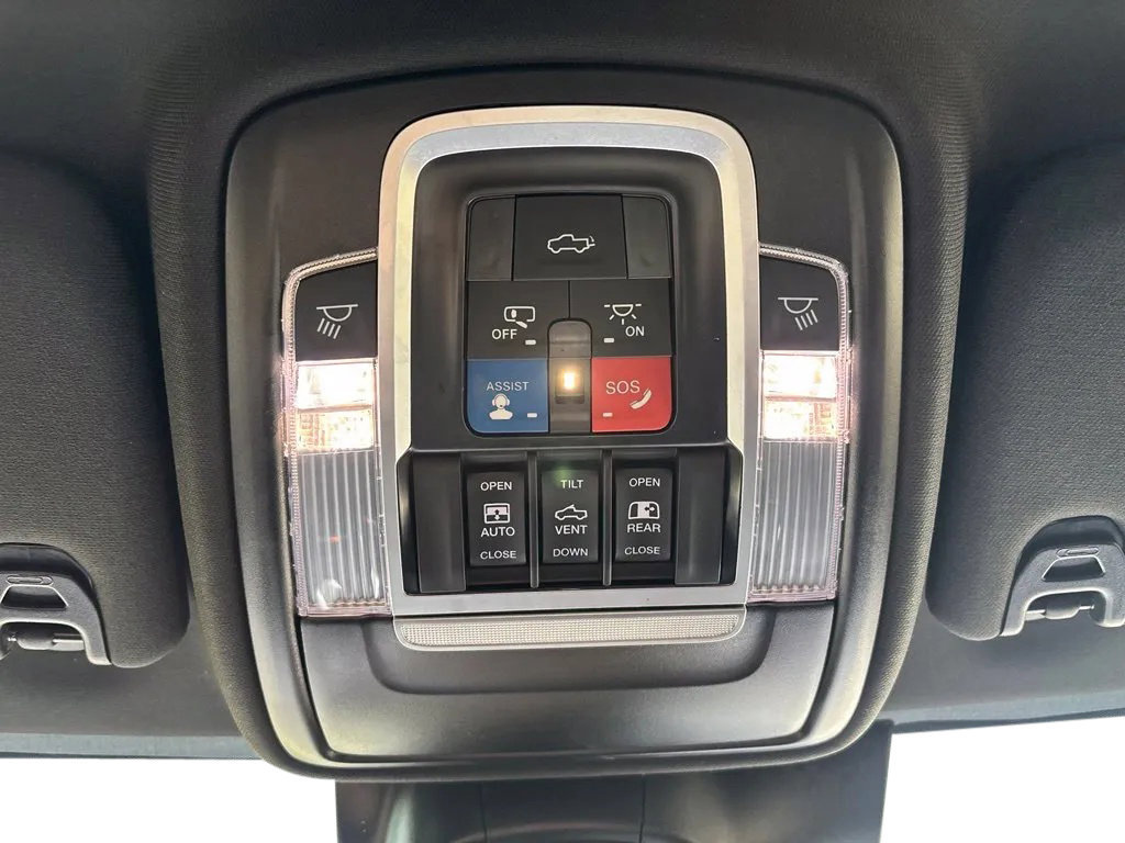 Used 2024 RAM 3500 Limited w/ Night Edition AWD/4WD image 22