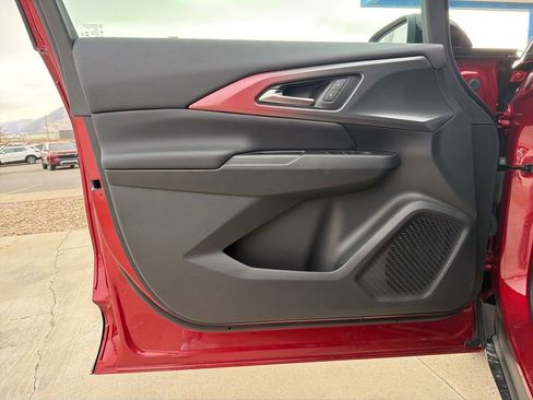 New 2026 Chevrolet Equinox EV RS image 5