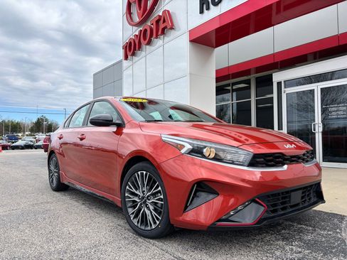Used 2023 Kia Forte GT-Line w/ GT-Line Premium Package FWD image 1