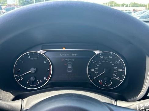 Used 2024 Nissan Altima 2.5 SV FWD image 21