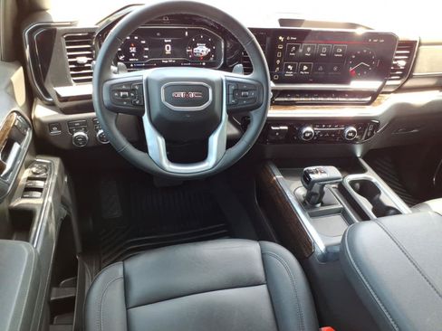 Certified 2025 GMC Sierra 1500 Elevation w/ Elevation Premium Package AWD/4WD image 19