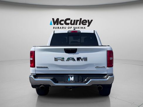 Used 2025 RAM 1500 Big Horn AWD/4WD image 4