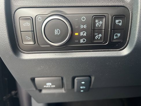 New 2025 Ford F250 Platinum image 32