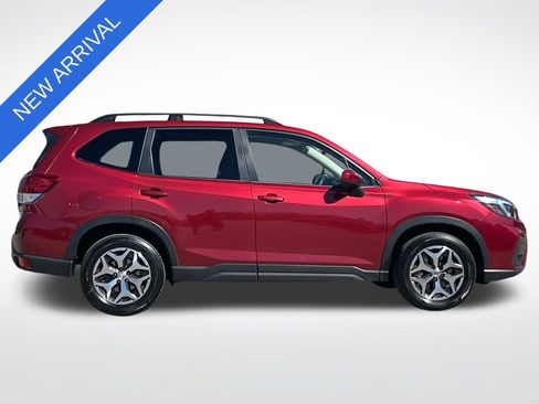 Used 2021 Subaru Forester Premium w/ Popular Package #1 image 2