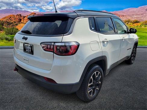 Used 2020 Jeep Compass Trailhawk image 4