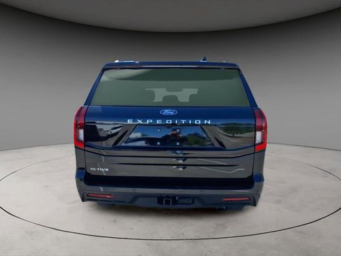 Used 2025 Ford Expedition Active AWD/4WD image 7
