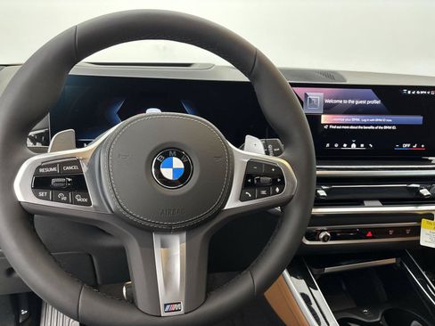 New 2026 BMW X5 xDrive40i w/ M Sport Package AWD/4WD image 22