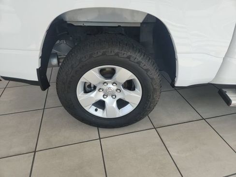 Used 2021 RAM 1500 Big Horn AWD/4WD image 12