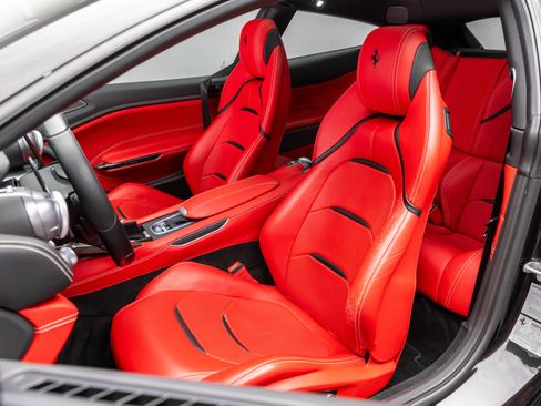 Used 2020 Ferrari GTC4Lusso T RWD image 23