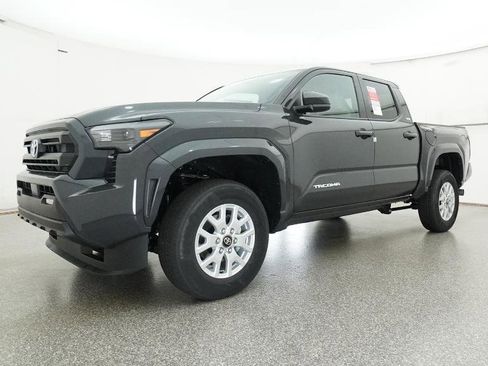 New 2025 Toyota Tacoma SR5 image 6
