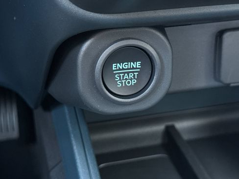 New 2025 Ford Maverick XLT w/ XLT Luxury Package image 21