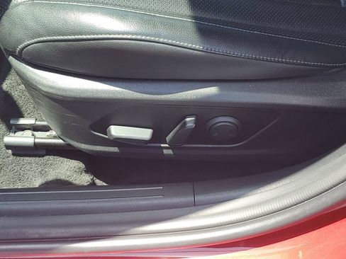 Used 2024 Hyundai Elantra Limited FWD image 19