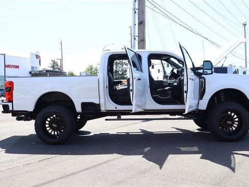 Used 2024 Ford F250 Platinum AWD/4WD image 45