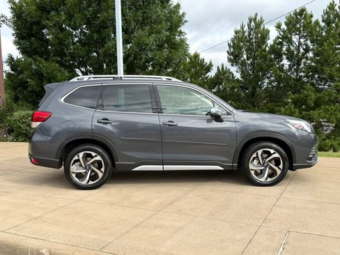 Used 2022 Subaru Forester Touring AWD/4WD image 7