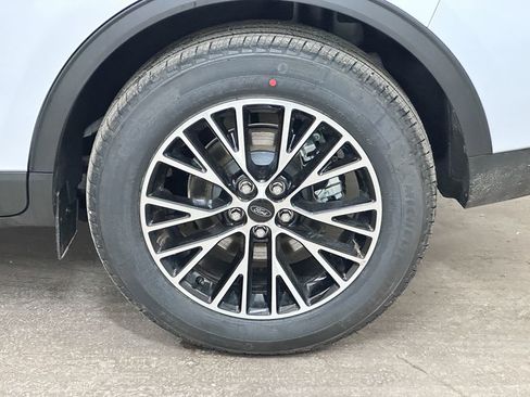 New 2026 Ford Escape Base image 40