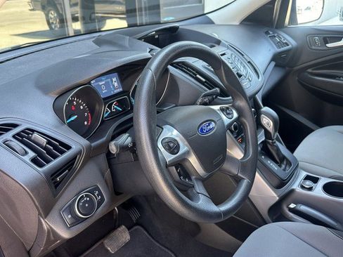 Used 2015 Ford Escape SE image 12