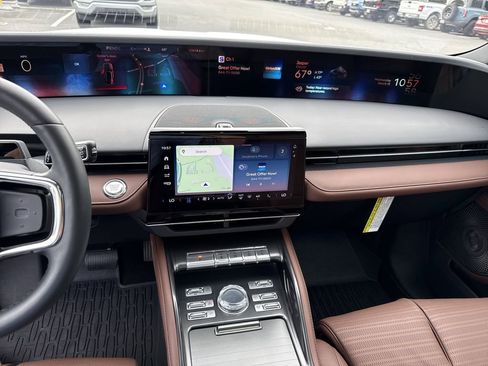 Used 2026 Lincoln Nautilus Reserve image 27