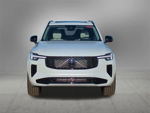 New 2026 Volvo XC90 B6 Ultra w/ Protection Package Premier image 9