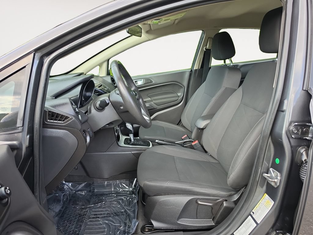 Used 2016 Ford Fiesta SE FWD image 9