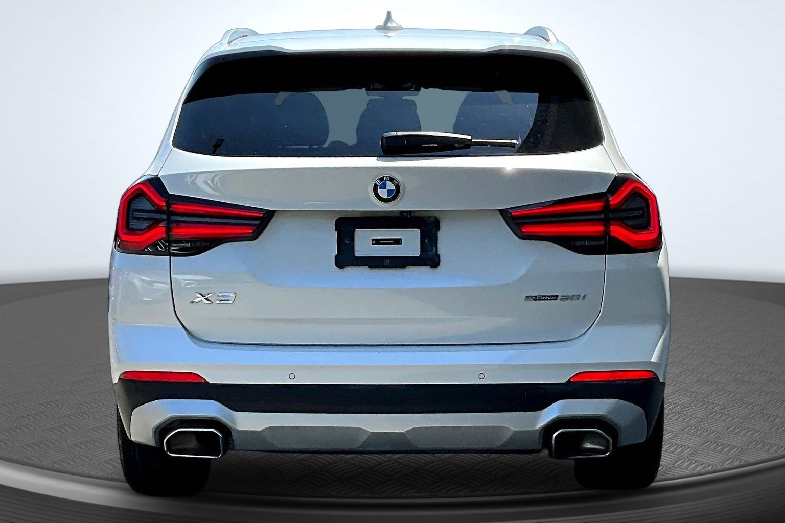 Used 2024 BMW X3 sDrive30i RWD image 5