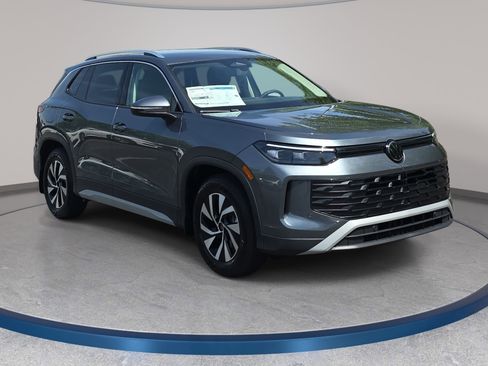 New 2026 Volkswagen Tiguan S FWD image 3