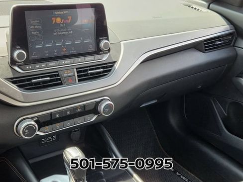 Used 2024 Nissan Altima 2.5 SR FWD image 24